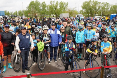 Массовый велопробег в Астане: 500 человек приняли участие