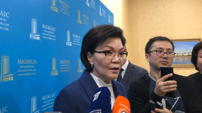 «Буду получать 3 выплаты», - министр труда о своей пенсии