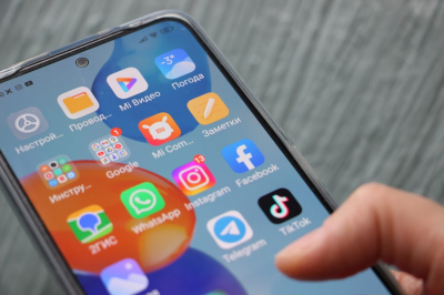 Один день с HONOR Magic V2: обзор новейшего флагмана