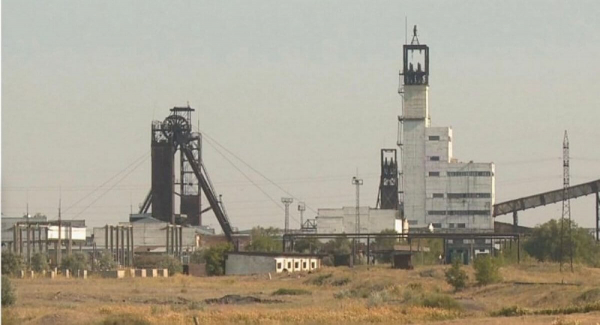Приостановлены работы на горящей шахте в Карагандинской области (ВИДЕО)