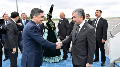 Гурбангулы Бердымухамедов прибыл на саммит в Астану