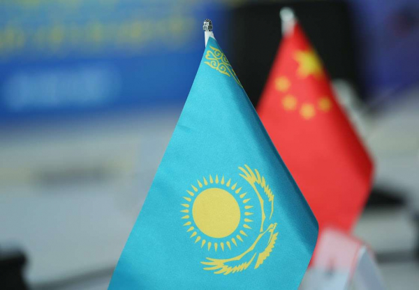 Казахстан и Китай развивают сотрудничество по развитию Транскаспийского транспортного маршрута