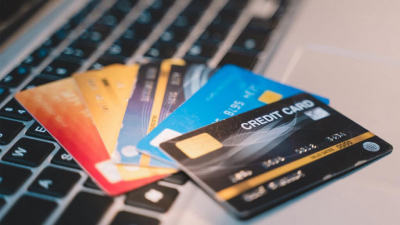 Зарплаты не поспевают за инфляцией, и казахстанцы все чаще берут кредиты