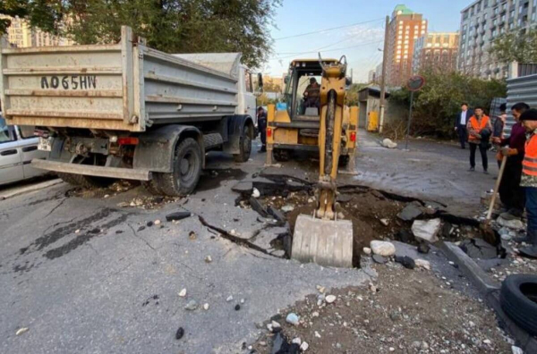 В Алматы починили тепломагистраль и дали горячую воду