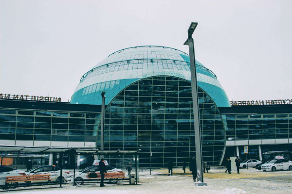 Аэропорт Астаны предупредил о задержке и отмене рейсов из-за непогоды