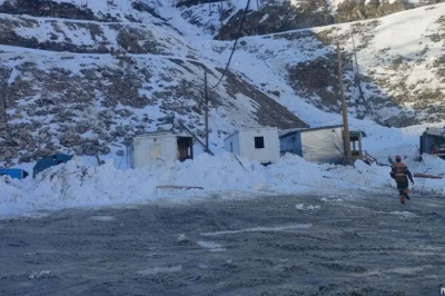 Погребённый в снегу